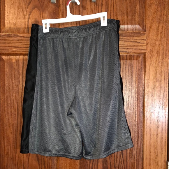 Everlast Men's Athletic Shorts - Black - Picture 3 of 6
